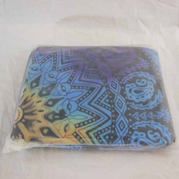 Vernassa 59 in Round Beach Towel Festival Hippie - Picture 3 of 3